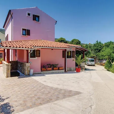 بيت للعطل Stunning In With Wifi Veli Lošinj