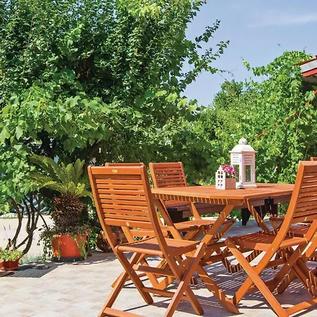 Stunning In With Wifi بيت للعطل Veli Lošinj